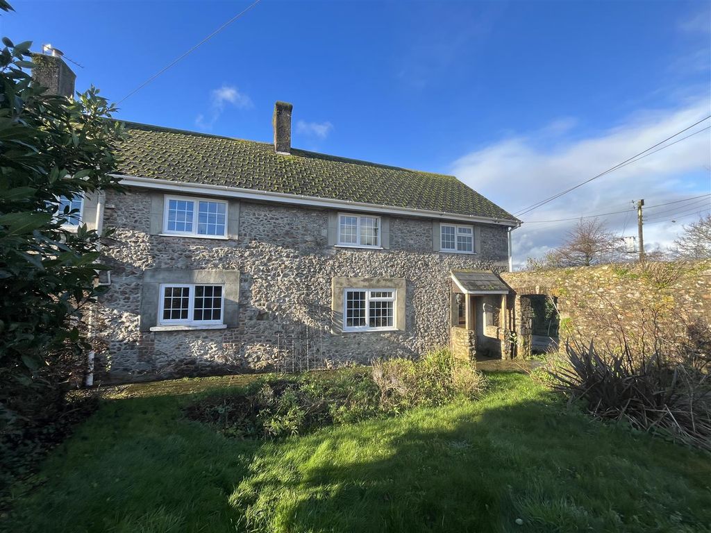 5 bed property to rent in Musbury, Axminster EX13, £2,250 pcm Zoopla