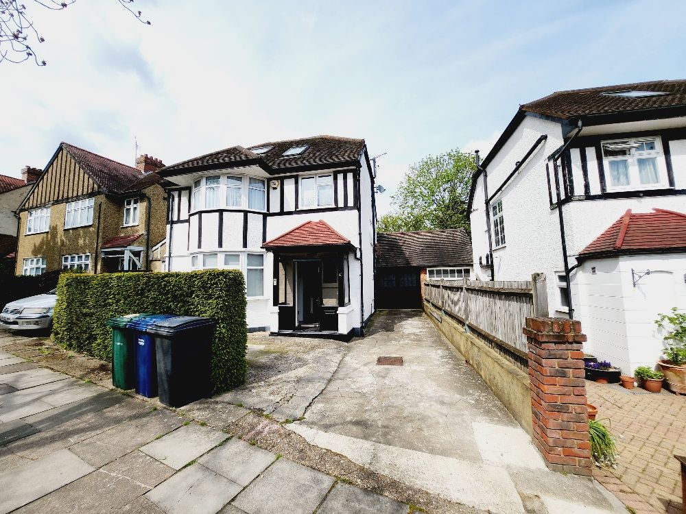 5 bed detached house for sale in Hillview Gardens, London NW4 Zoopla