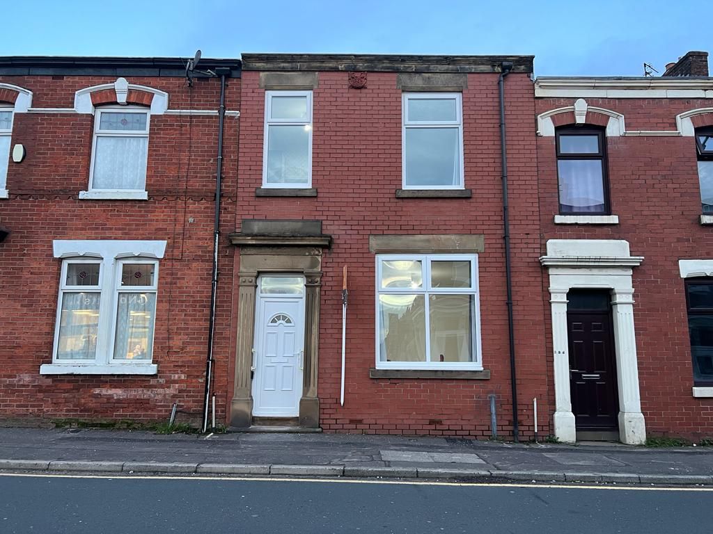 4 bed terraced house to rent in Plungington Road, Fulwood, Preston PR2