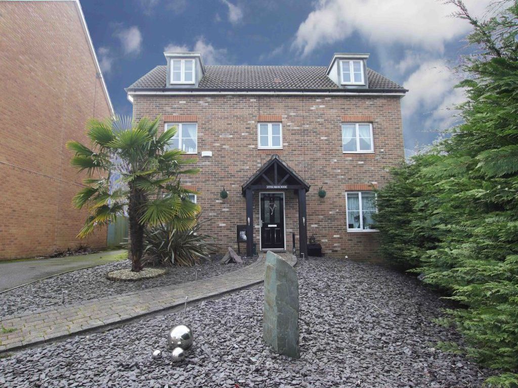 5 bed property to rent in Nant Y Dwrgi, Llanharan, Pontyclun CF72 Zoopla