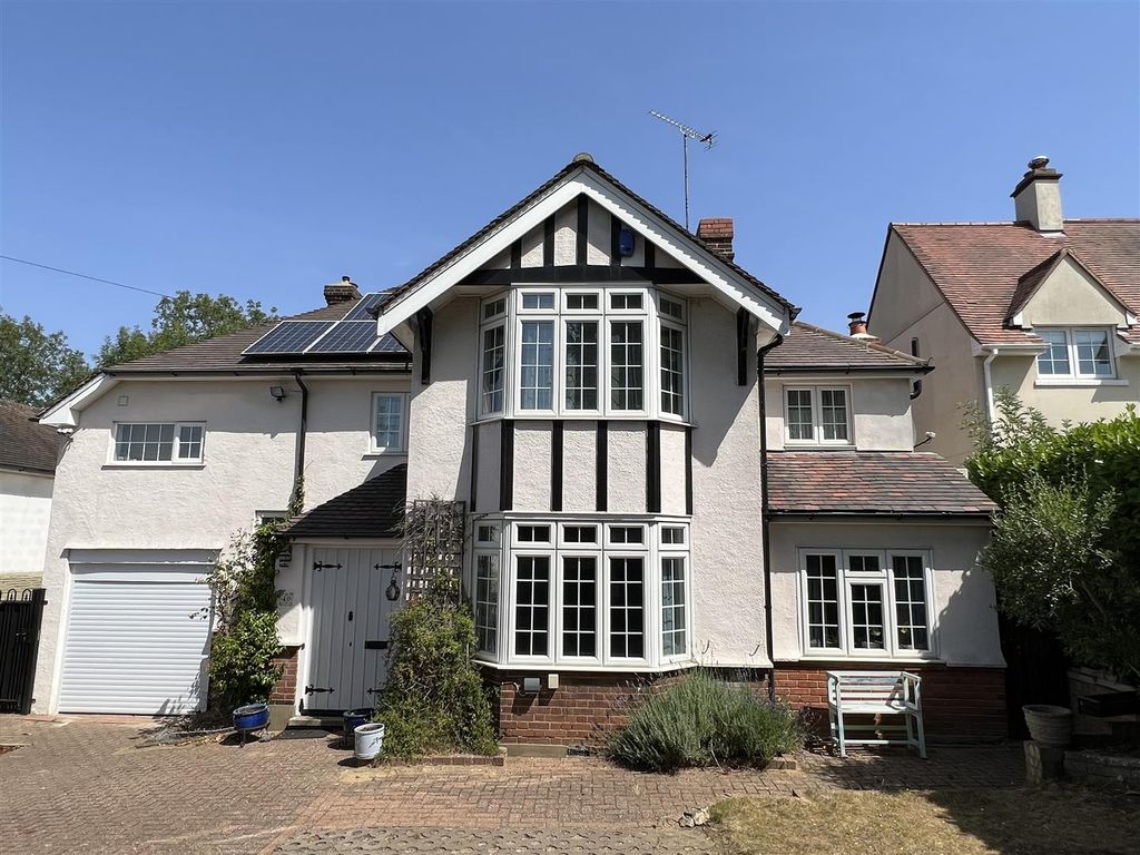 5 bed detached house for sale in Rayleigh Road, Hutton, Brentwood CM13