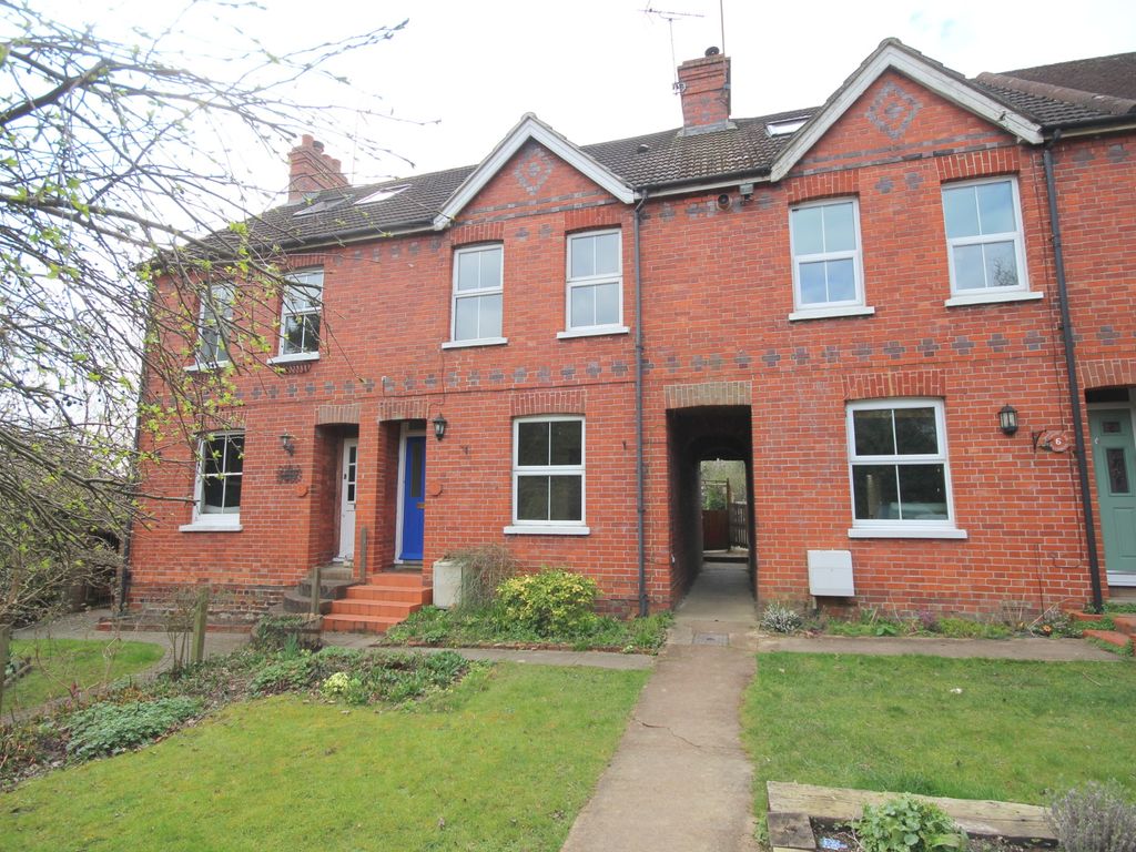 3 bed terraced house for sale in Andrew's Lane, Southwater RH13 Zoopla
