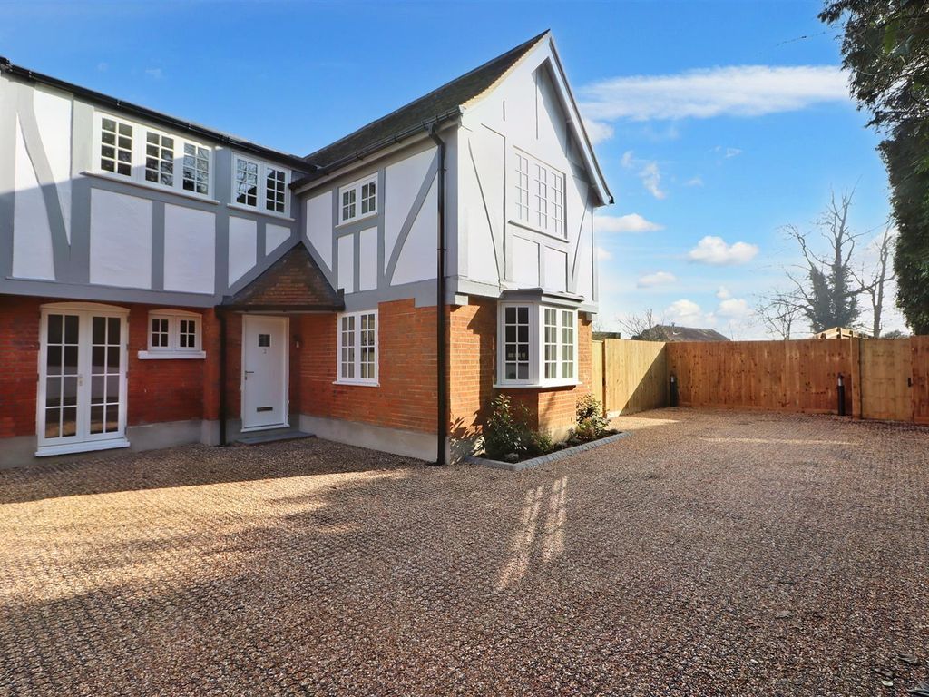 3 bed property for sale in Lane, Elstree, Borehamwood WD6 Zoopla