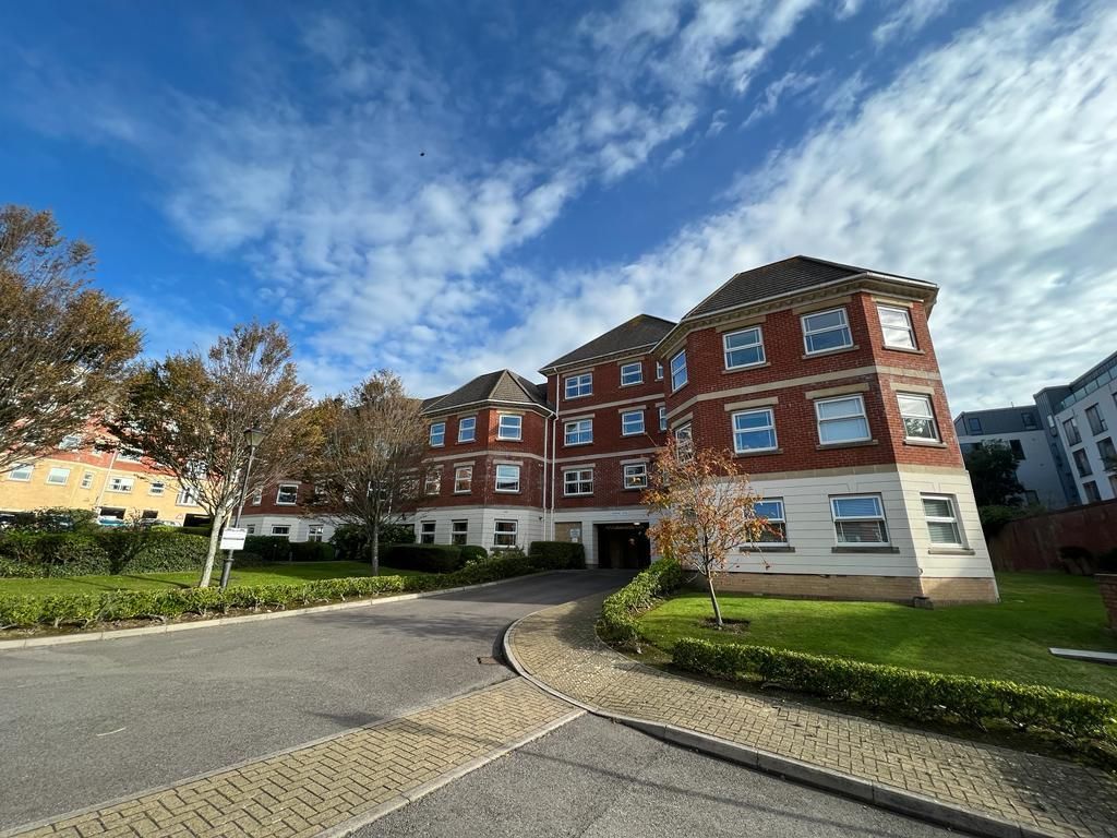 2 bed flat to rent in Chatsworth Square, Hove, East Sussex BN3 Zoopla