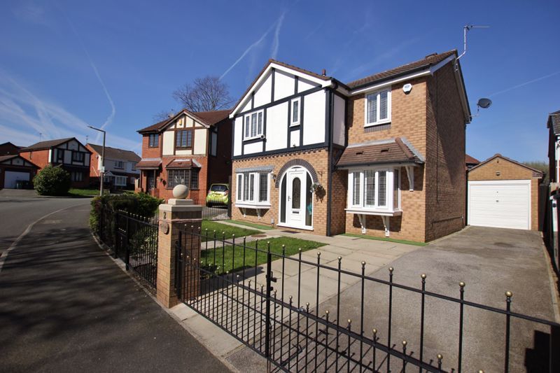 4 bed detached house for sale in Oakwood Drive, Prenton, Wirral CH43