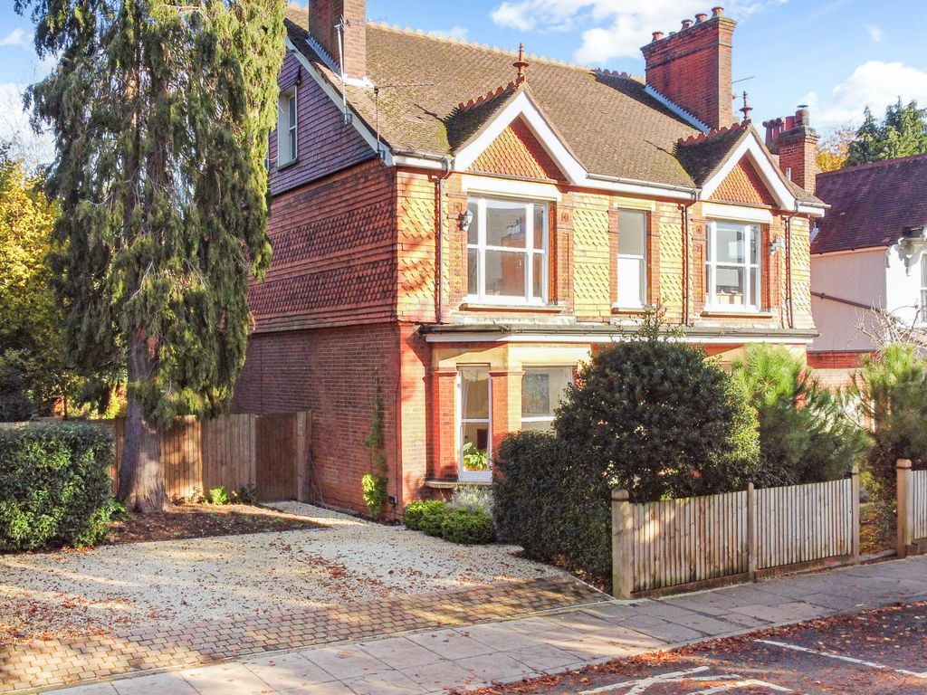 6 bed detached house for sale in Manor Road, St. Albans AL1, £2,950,000