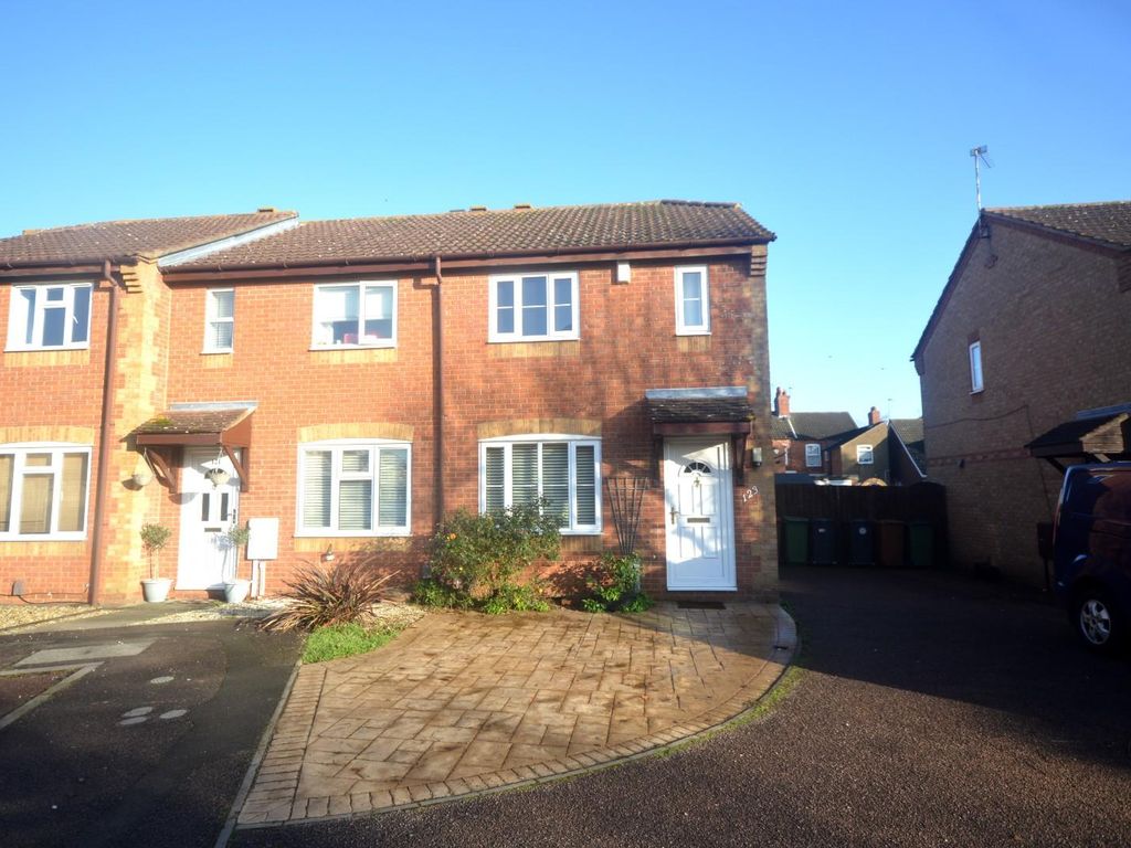 3 bed semidetached house for sale in Compton Way, Earls Barton