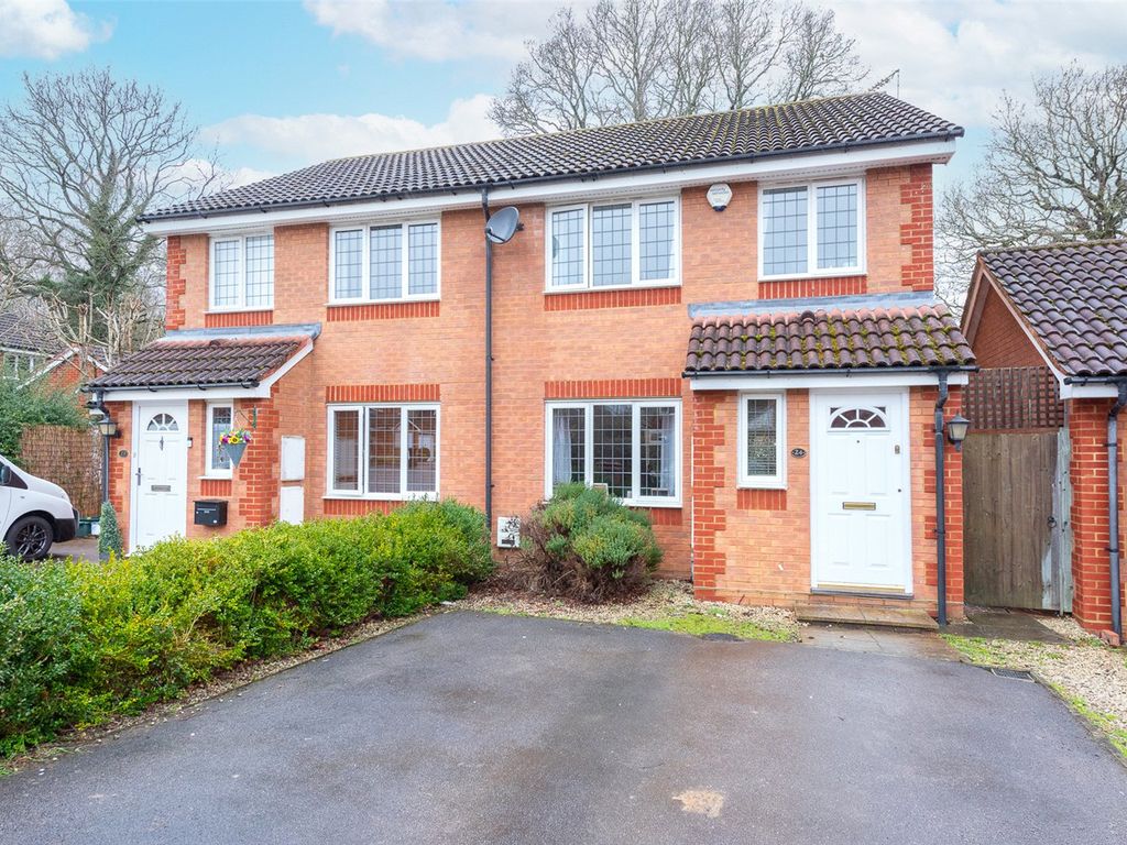 3 bed semidetached house for sale in The Smithy, Bramley, Tadley, Hampshire RG26 Zoopla