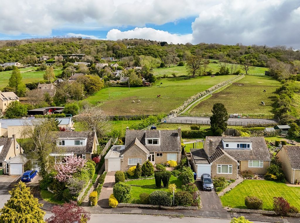 3 bed detached house for sale in Beverley Gardens, Woodmancote