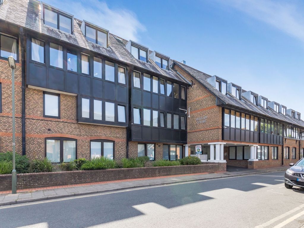 2 bed flat for sale in Albert Road, Horley RH6 Zoopla