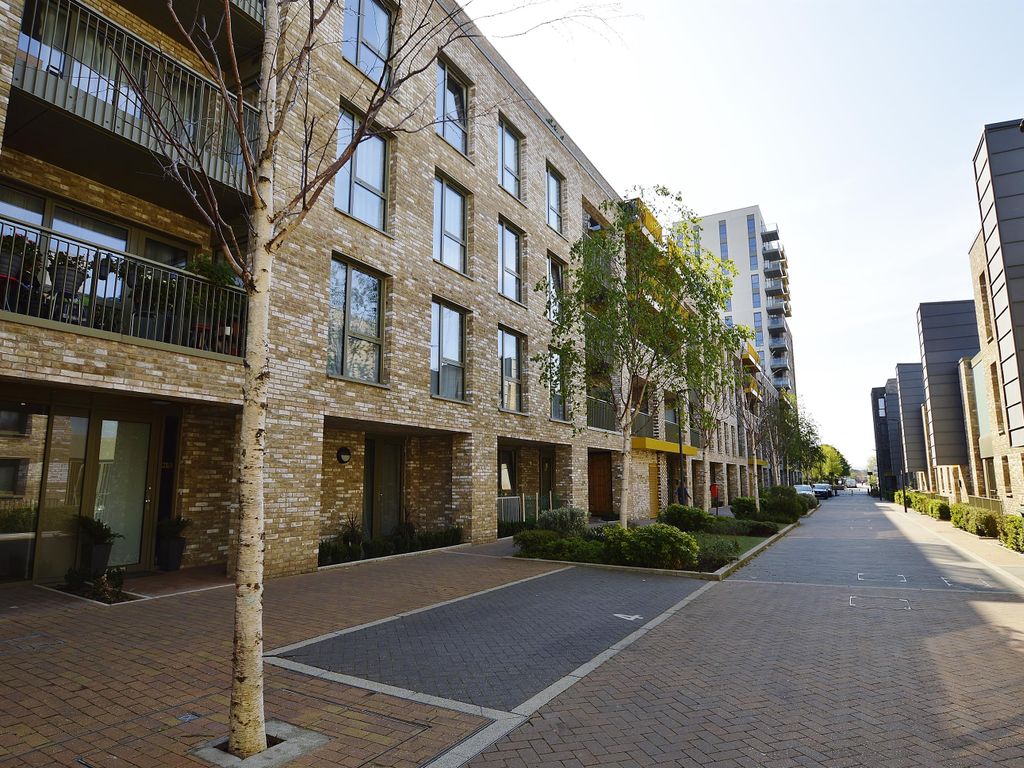 Albion Way, London E6  