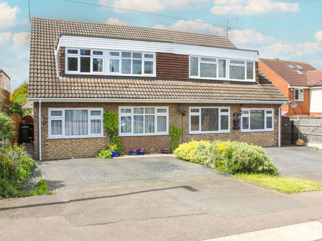 4 bed semidetached house for sale in Mount Road, Wickford SS11 Zoopla