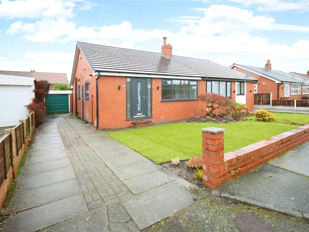 2 bed bungalow for sale in Everard Close, Worsley, Manchester, Greater