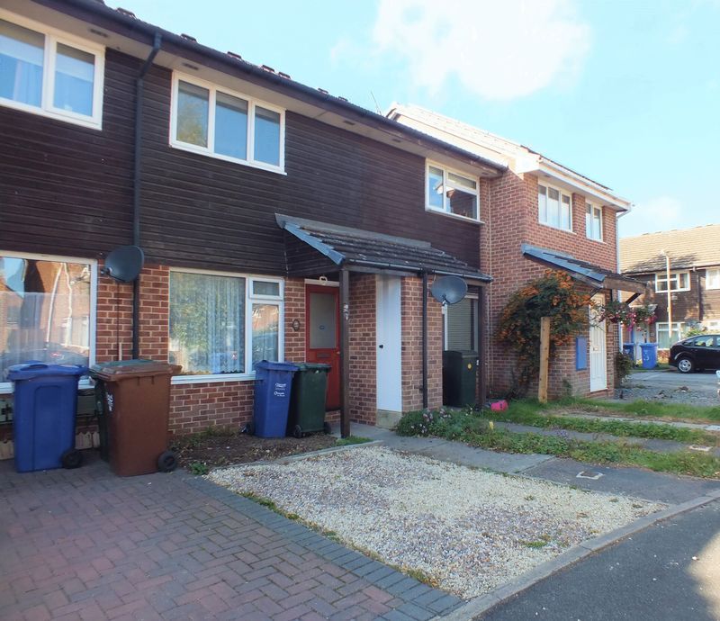 2 bed terraced house to rent in Chamberlain Place, Kidlington OX5, £1,300 pcm Zoopla
