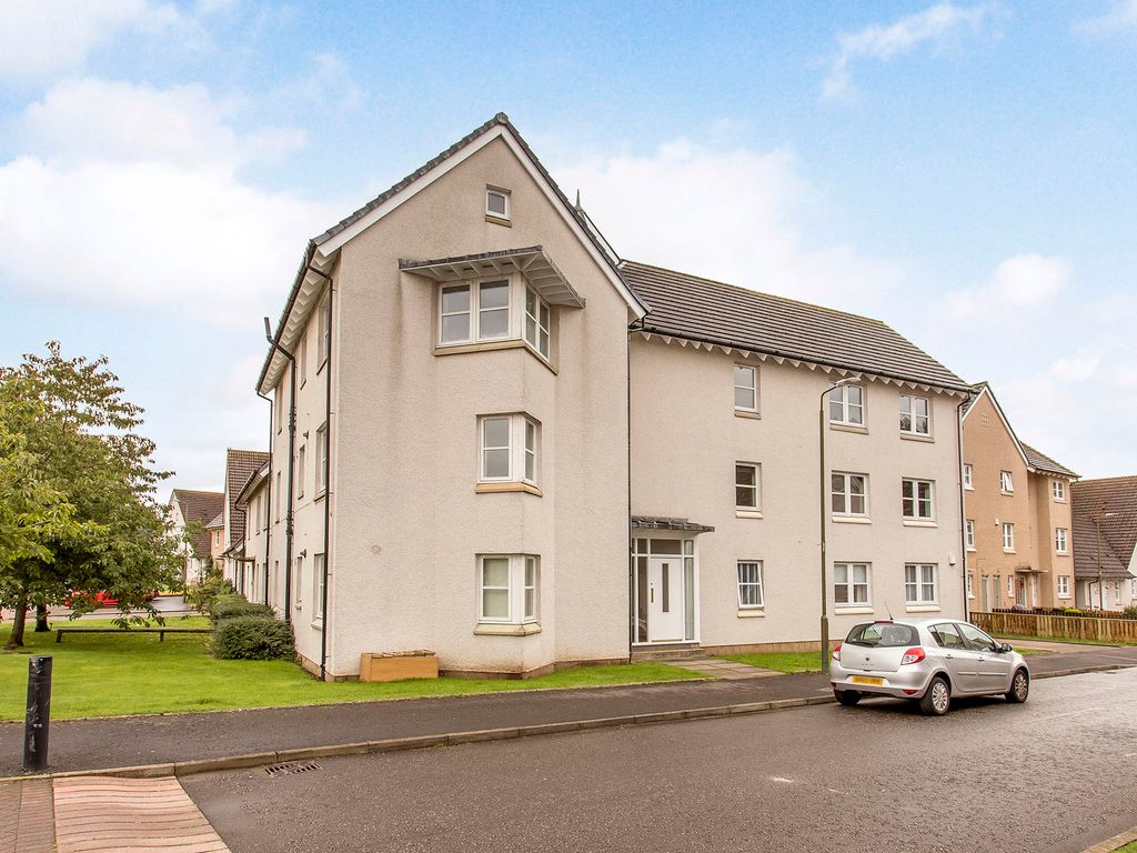 2 bed flat for sale in Hillside Grove, Bo'ness EH51, £120,000 Zoopla