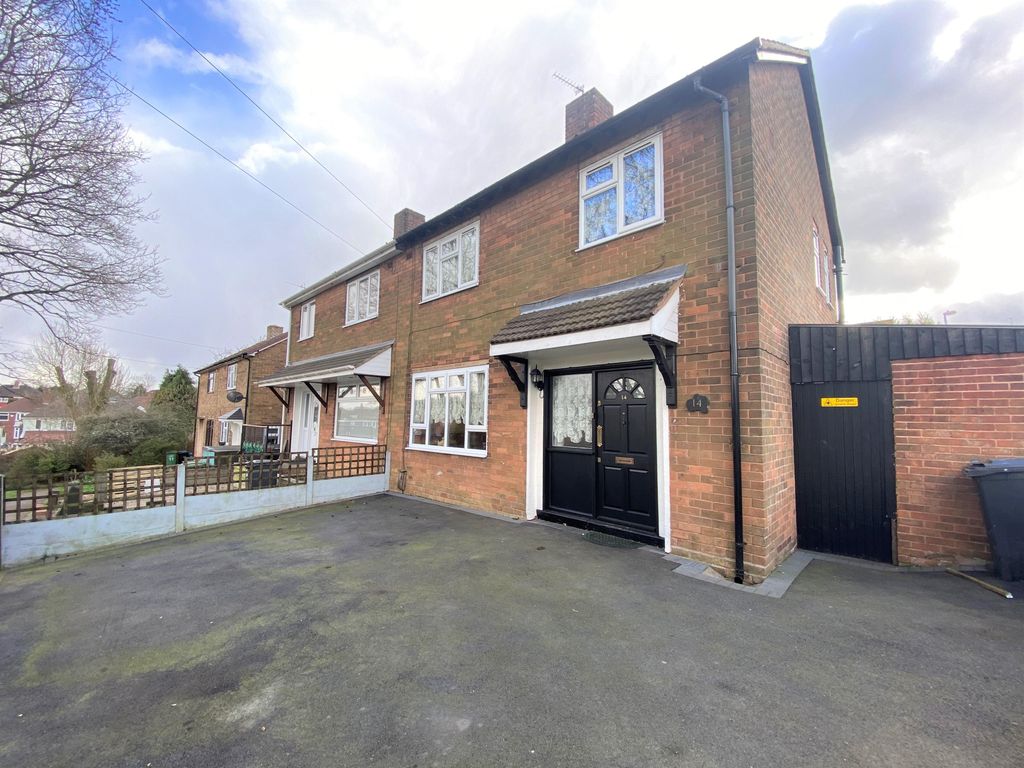 3 bed property to rent in Cherry Green, Dudley DY1 Zoopla