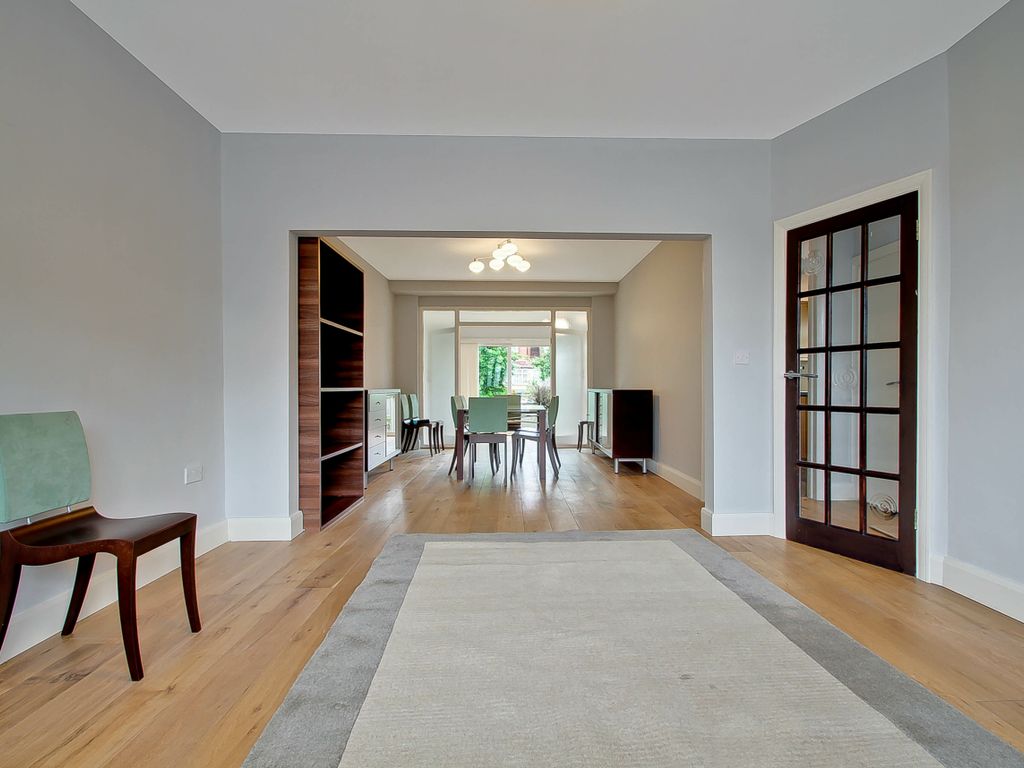 3 bed semidetached house to rent in Broadfields Avenue, Edgware HA8