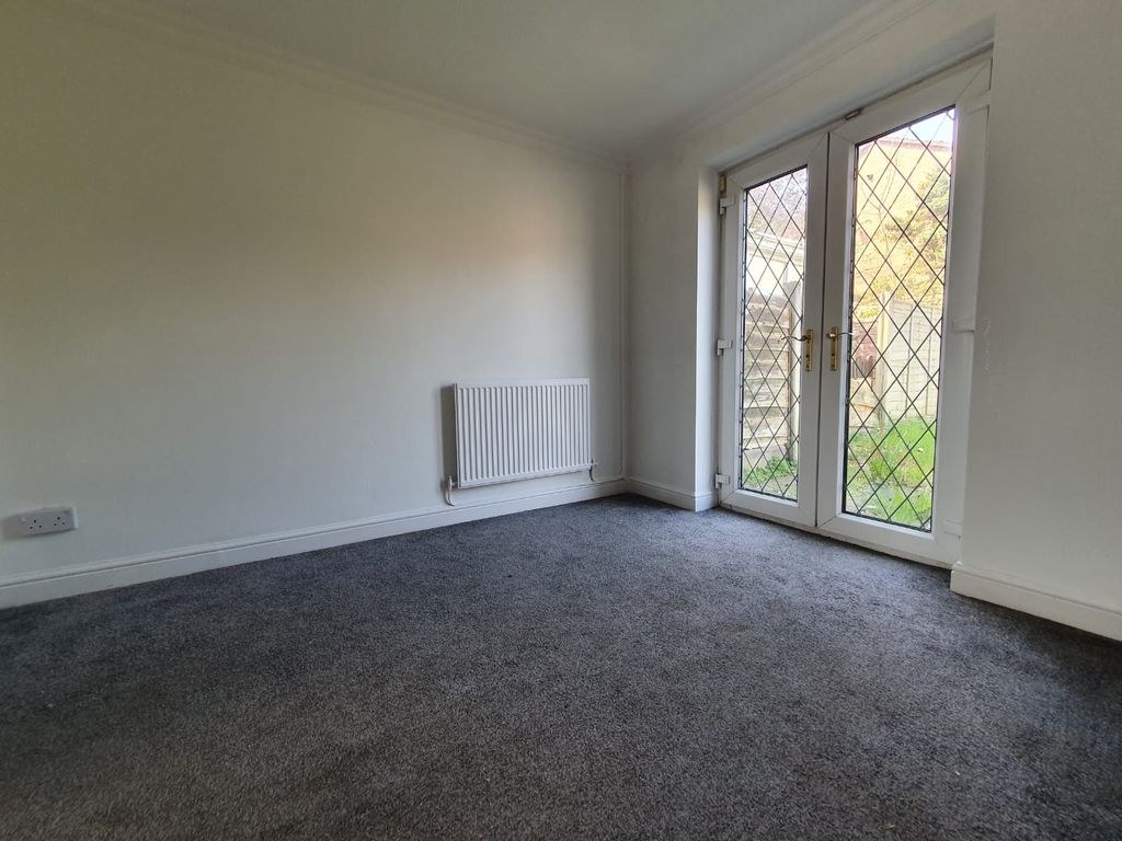 3 bed semidetached house to rent in Louise Street, Rochdale OL12, £