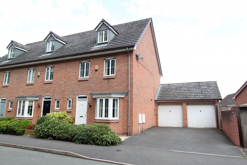 4 bed town house for sale in Valley View, Clayton, NewcastleUnderLyme