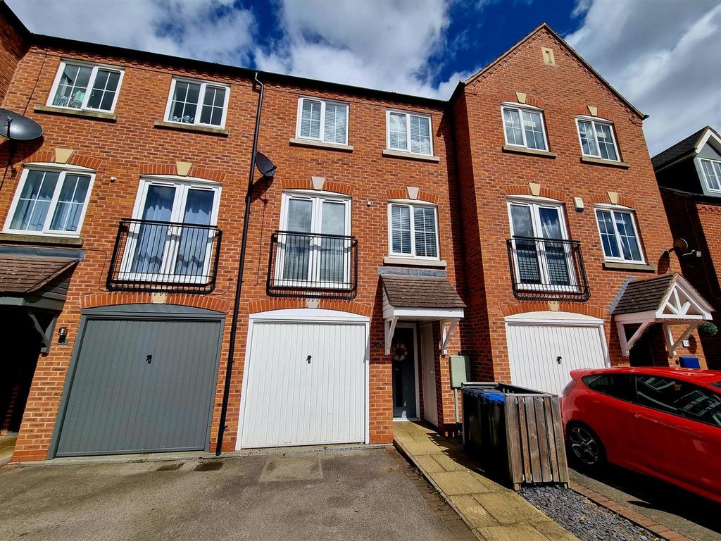 3 bed town house for sale in Foxwood Drive, Binley Woods, Coventry CV3