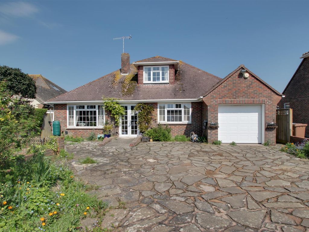 3 bed detached bungalow for sale in St. Malo Close, Ferring, Worthing BN12, £800,000 Zoopla