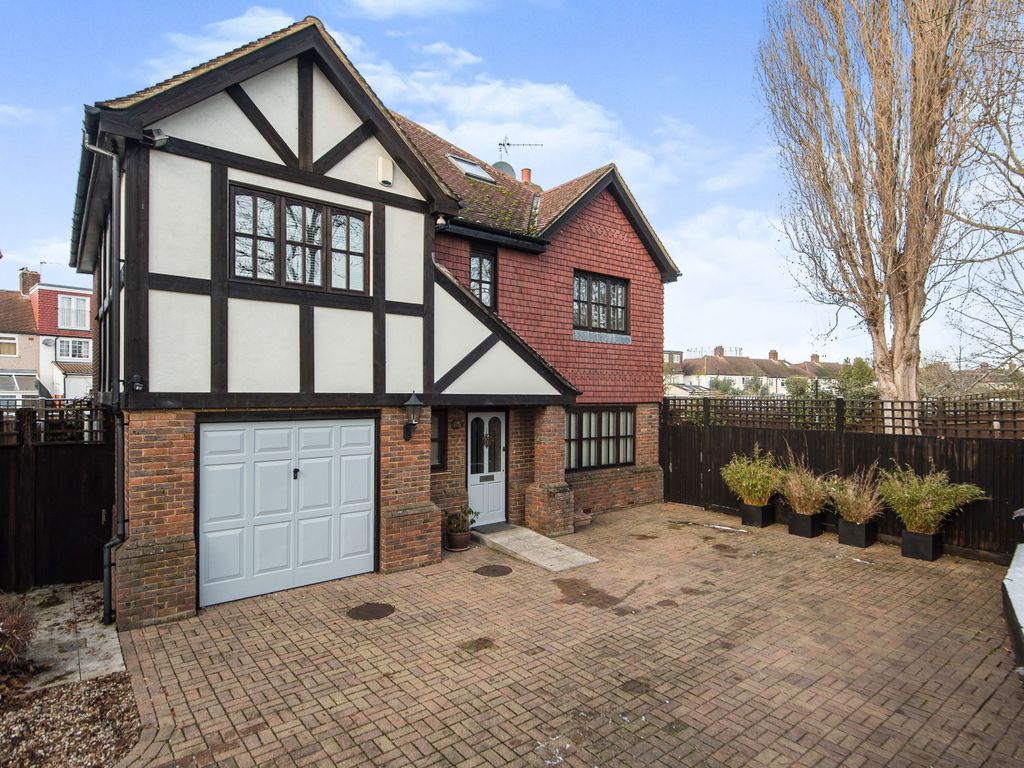 5 bed detached house for sale in Green Lane, Worcester Park KT4, £