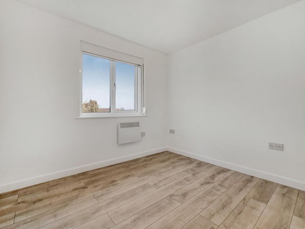 1 bed flat to rent in Capstone Road, Downham, Bromley BR1 Zoopla