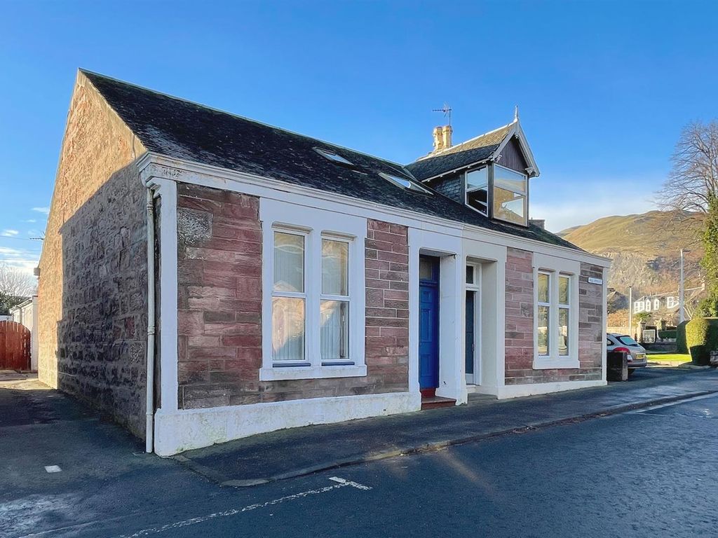 3 bed semidetached house for sale in 54 Hill Street, Tillicoultry FK13, £168,000 Zoopla