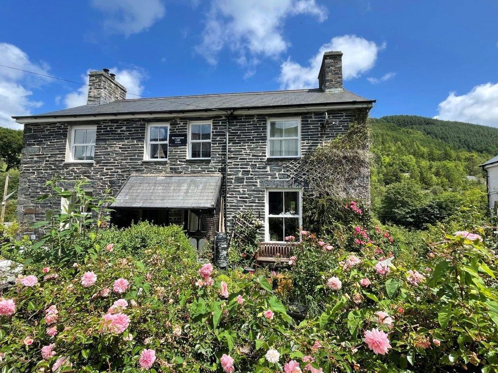 3 bed semidetached house for sale in Upper Corris, Machynlleth