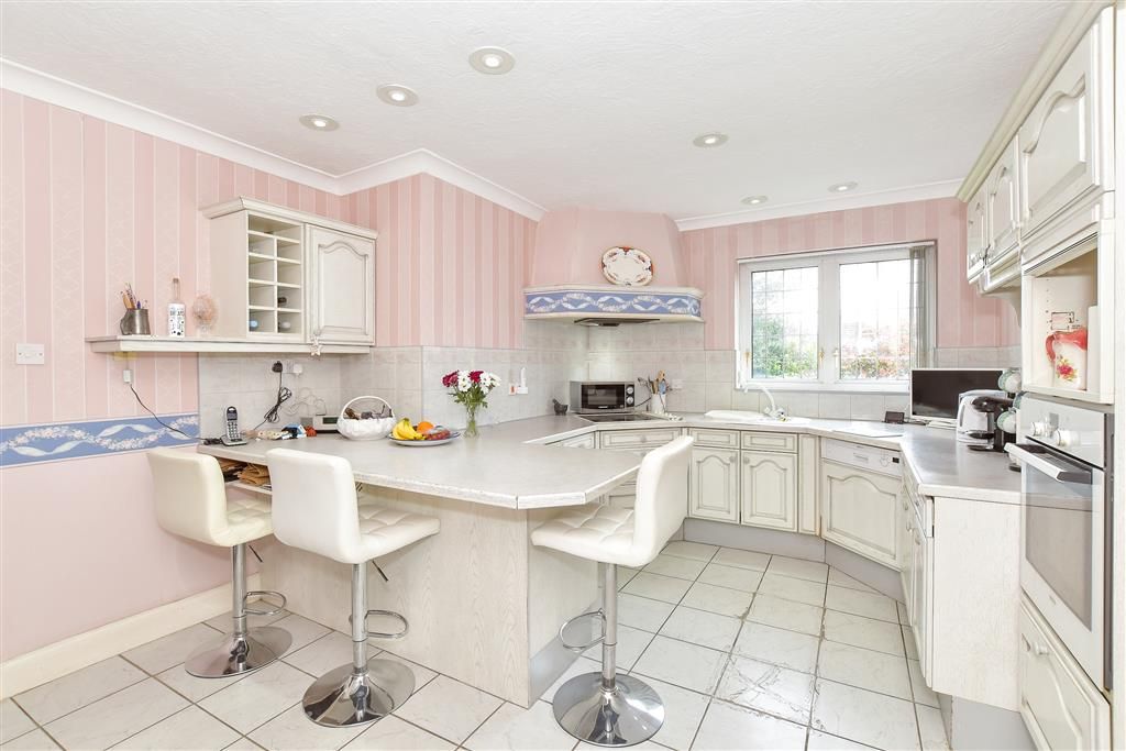 5 bed detached house for sale in Langstone Road, Havant, Hampshire PO9