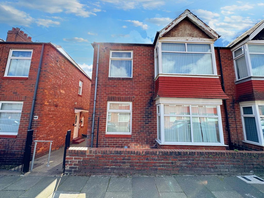 2 bed flat for sale in David Street, Wallsend NE28, £60,000 Zoopla