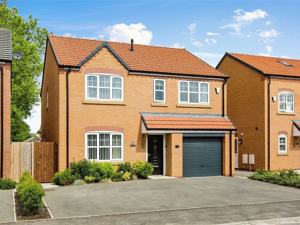 4 bed detached house for sale in Stapleford Close, Fulwood, Preston