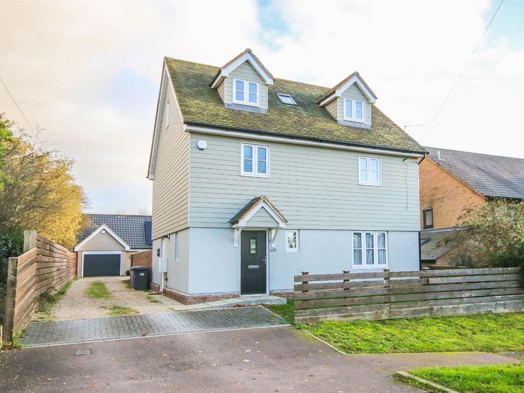 4 bed detached house for sale in London Road, Six Mile Bottom