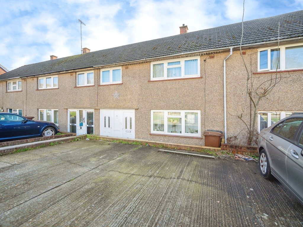 3 bed terraced house for sale in Sycamore Road, Rochester, Kent ME2, £