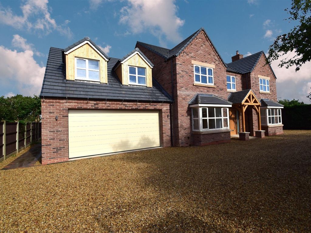 5 bed detached house for sale in Old Great North Road, SuttonOnTrent