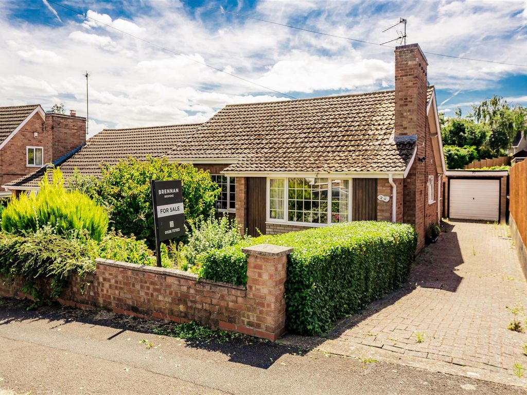 2 bed semidetached bungalow for sale in Grasmere Road, Kettering NN16