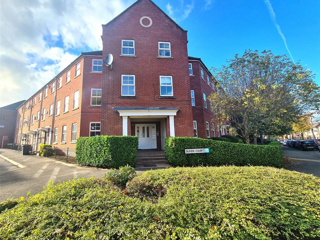 2 bed flat for sale in Marlborough Road, Nuneaton CV11 Zoopla