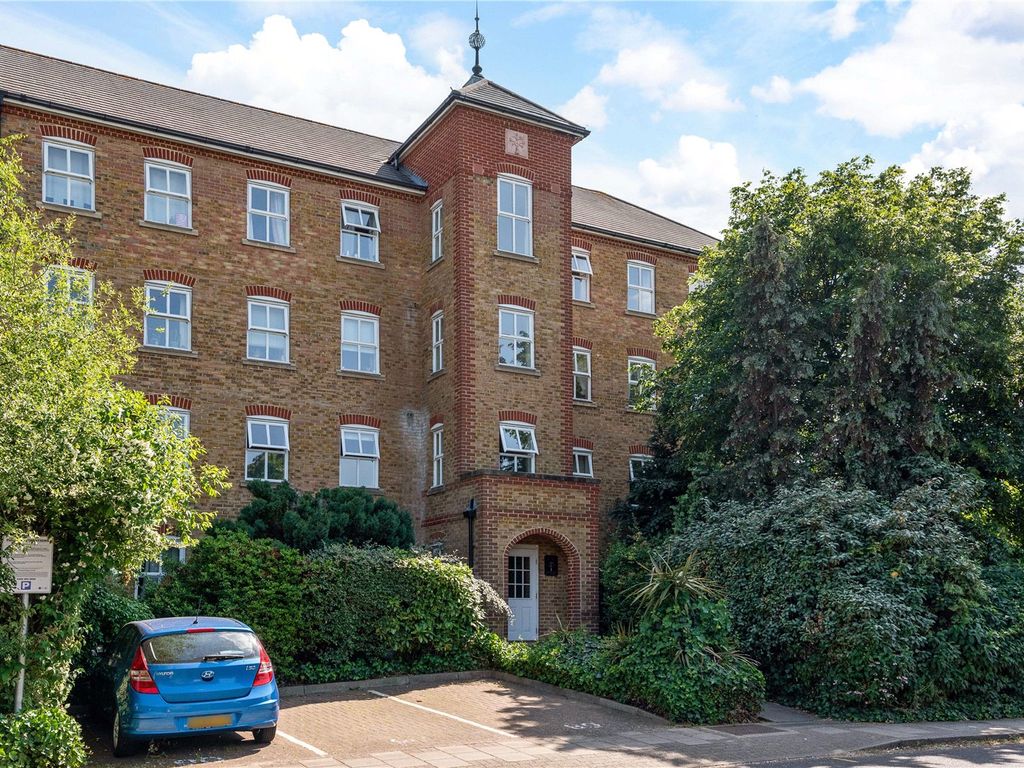 2 bed flat for sale in Highfield Close, London SE13 Zoopla