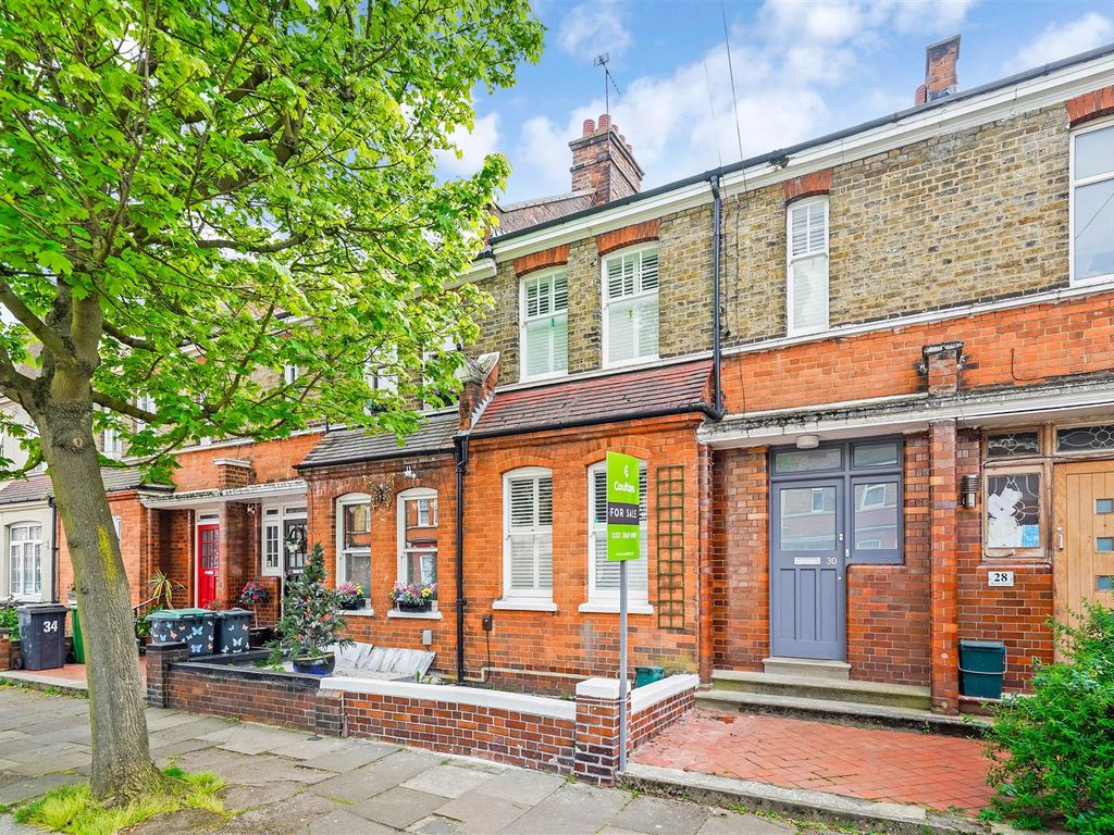 3 bed terraced house for sale in Hewitt Avenue, London N22, £725,000