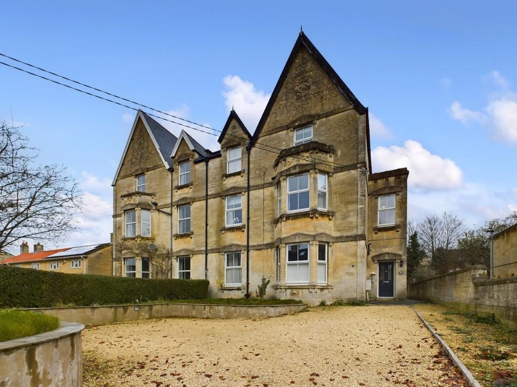 1 bed flat to rent in Trowbridge Road, BradfordOnAvon BA15, £850 pcm