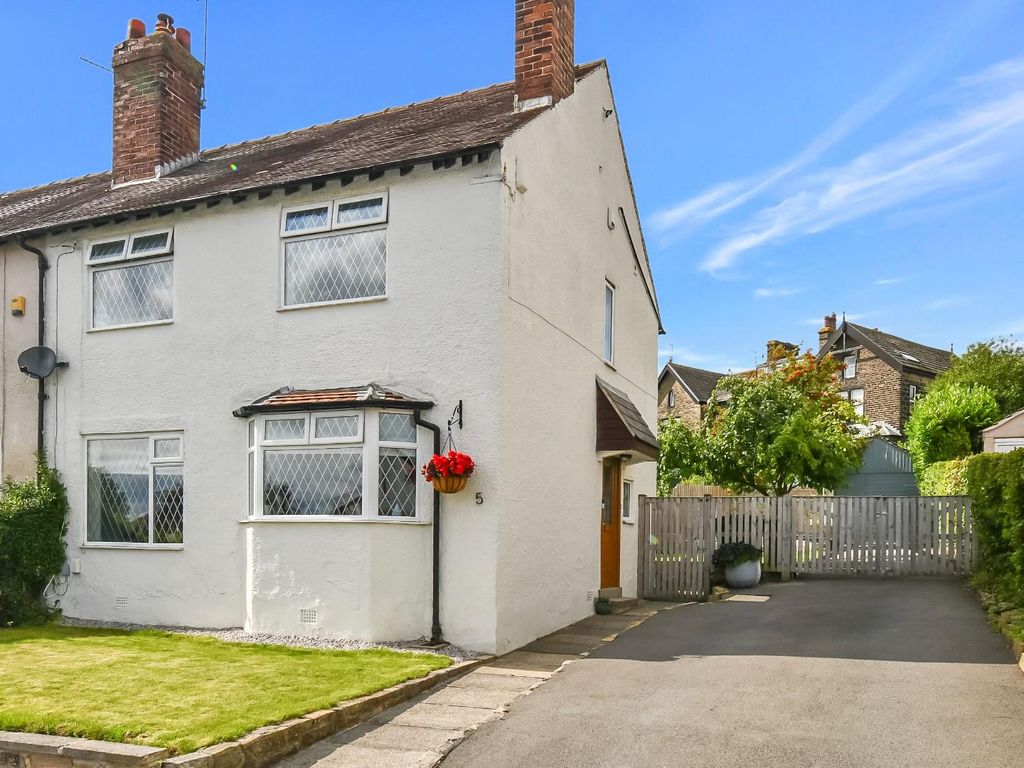 3 bed semidetached house for sale in Brooklands Drive, Yeadon, Leeds