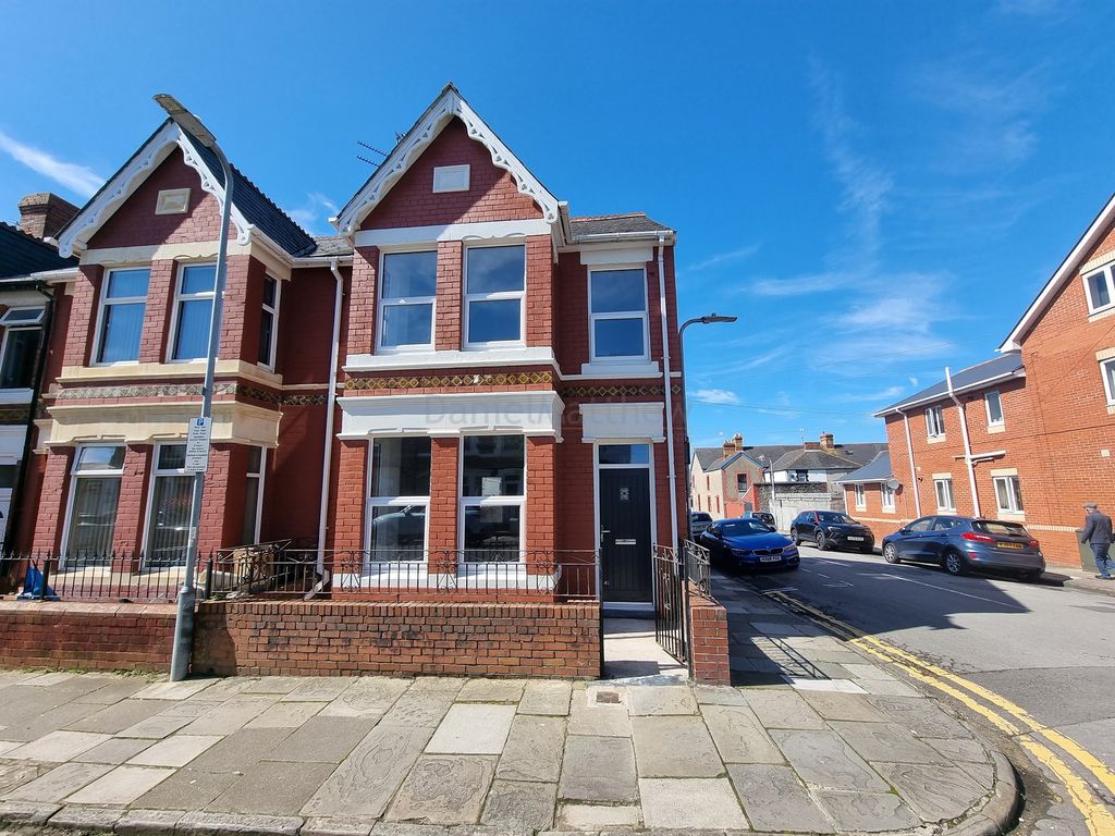 4 bed end terrace house for sale in Pyke Street, Barry CF63 Zoopla