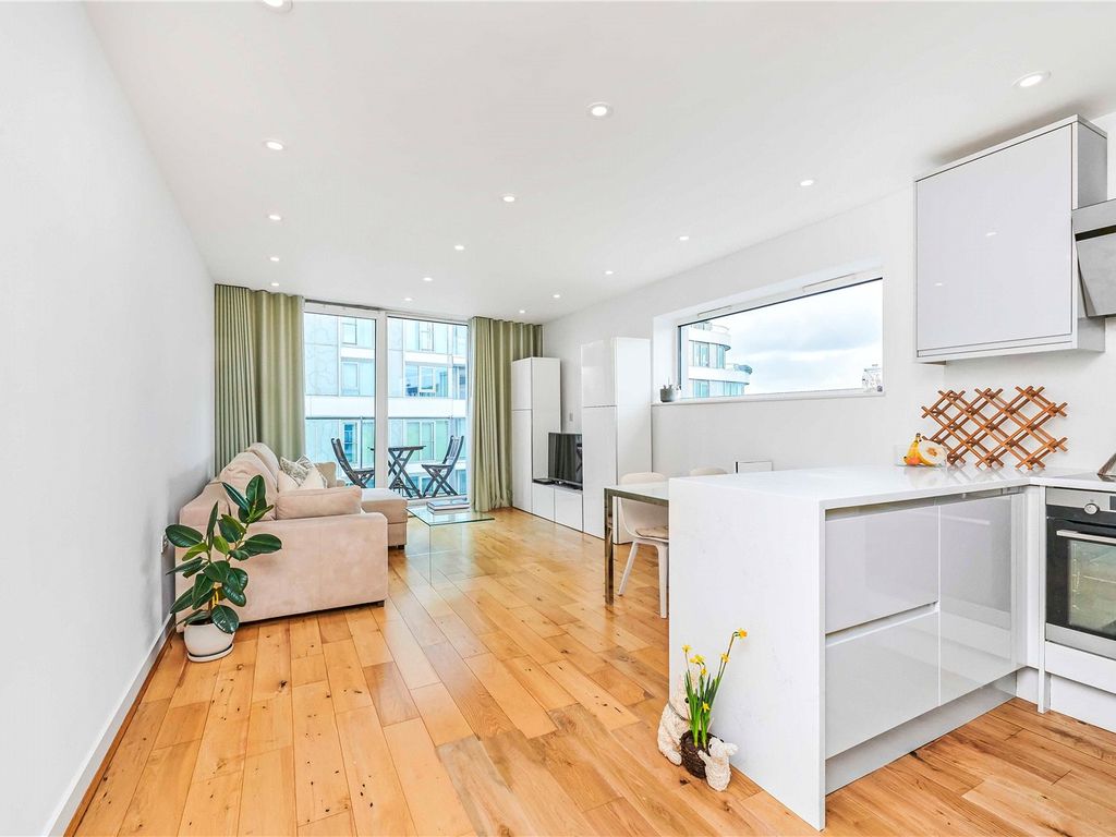 1 bed flat for sale in Burnelli Building, Chelsea Bridge Wharf, London SW11 Zoopla