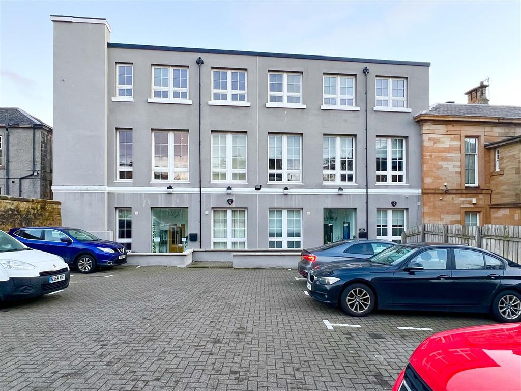 4 bed town house for sale in Auchingramont Road, Hamilton ML3, £369,995