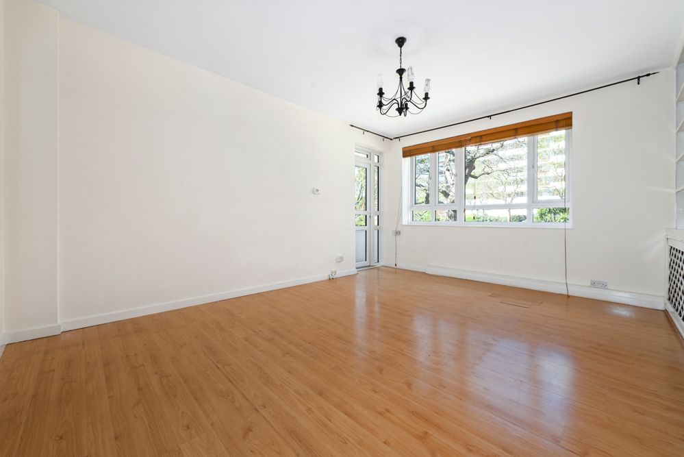 4 bed flat to rent in Verebank, Wimbledon Park Road, Southfields SW19