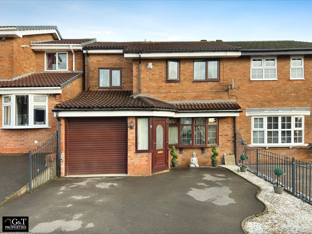 3 bed semidetached house for sale in Mildred Way, Rowley Regis B65, £