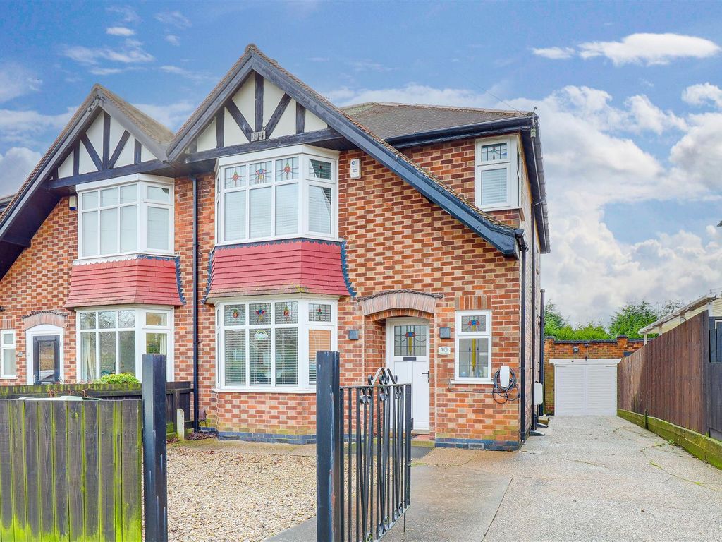 3 bed semidetached house for sale in Saville Road, Woodthorpe