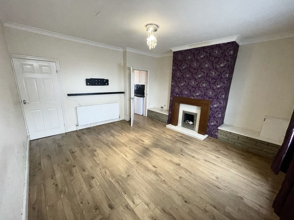 2 bed terraced house for sale in Denholme Drive, Ossett, West Yorkshire ...