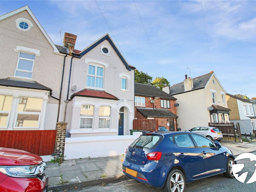 1 bed to rent in Eglinton Road, Kent DA10, £