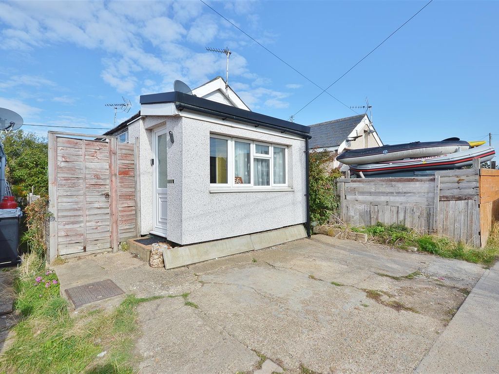 2 bed detached bungalow for sale in Gorse Way, Jaywick, ClactonOnSea